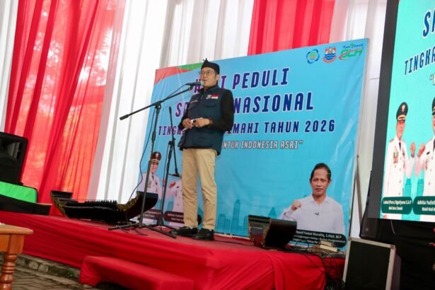 Pemerintah Kota Cimahi melalui Dinas Lingkungan Hidup atau DLH memperingati Hari Peduli Sampah Nasional