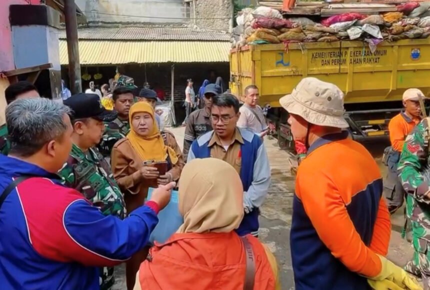 DLH Cimahi Tutup TPS Ilegal di Pasar Recok Melong