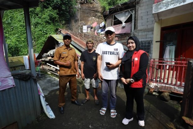 Nina Fitriana Pastikan Warga Merasa Terayomi dan Merespons Laporan Longsor di Cidadap